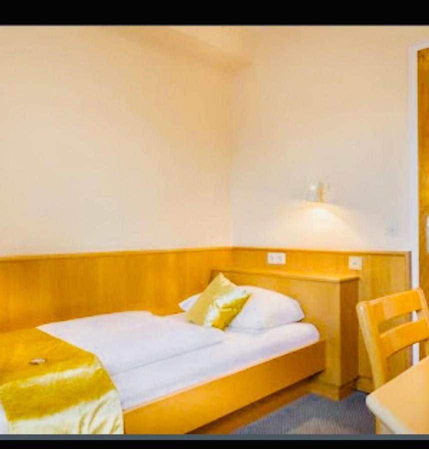 Mc Hotel Karlsruhe Eksteriør billede