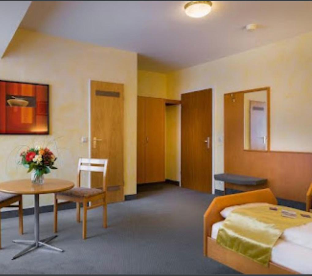 Mc Hotel Karlsruhe Eksteriør billede