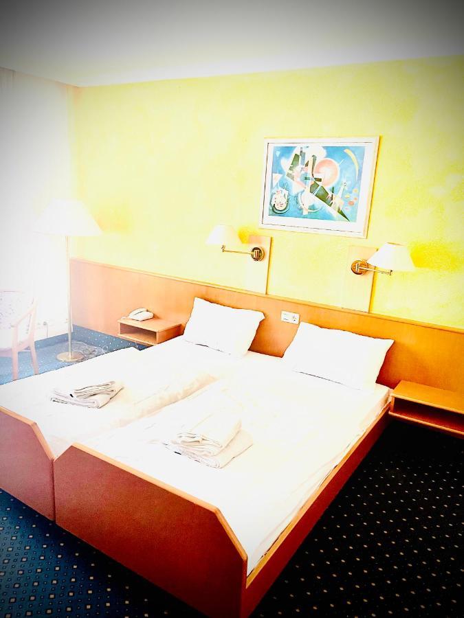 Mc Hotel Karlsruhe Eksteriør billede